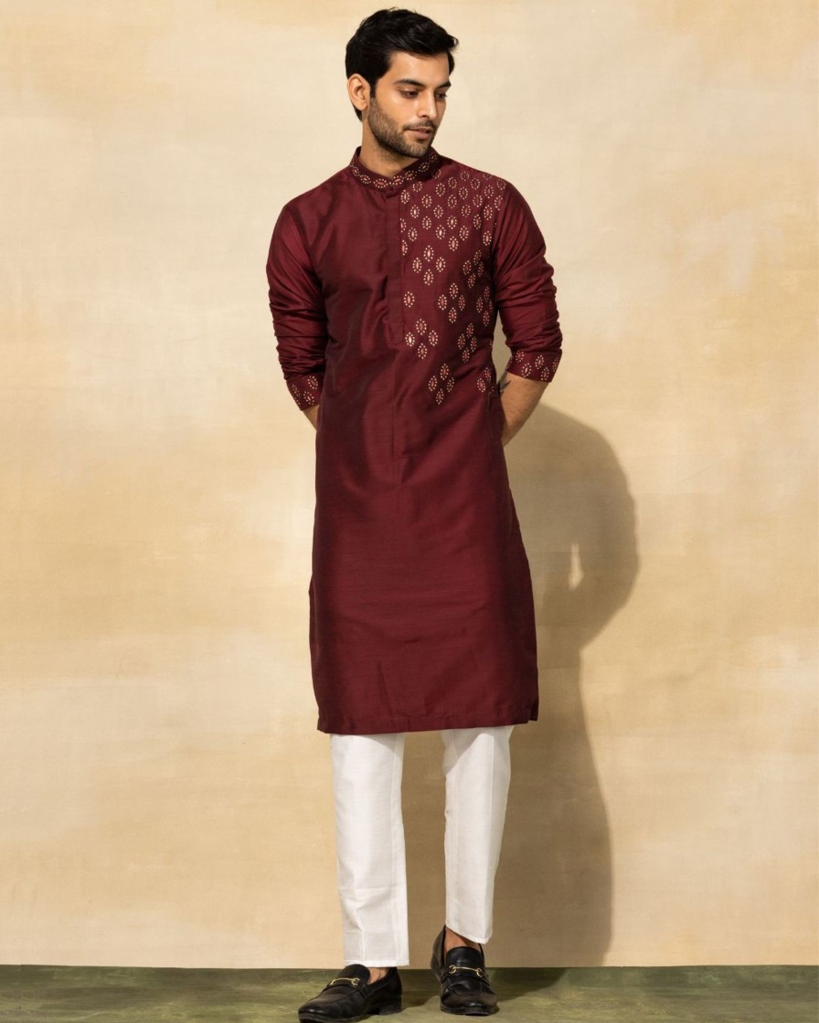 Mens Diya Rajvvir Mens | Maroon Acrylic Embroidered Kurta Set