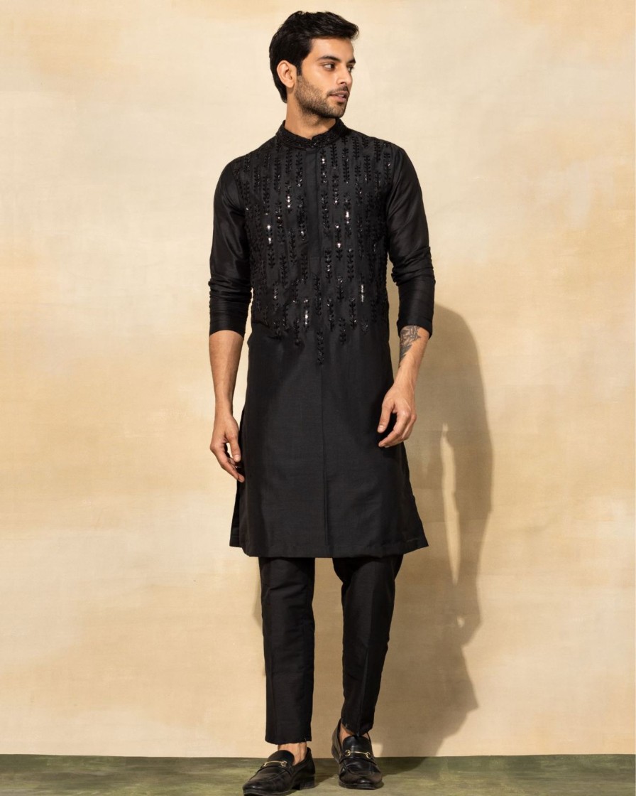 Mens Diya Rajvvir Mens | Black Leaf Embroidered Kurta Set