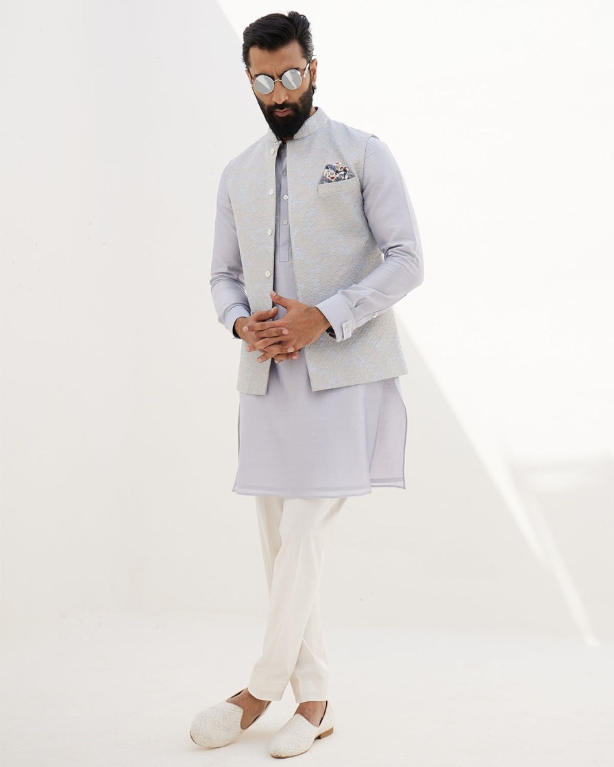 Mens Arjan Dugal | Sky Blue Banarasi Scallop Kurta Set