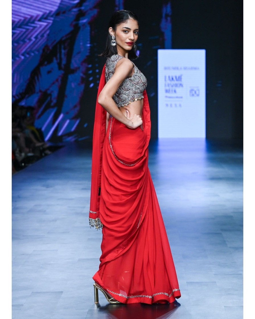 Womens Bhumika Sharma | Red 6 Yard Sari With An Embroidered Blouse