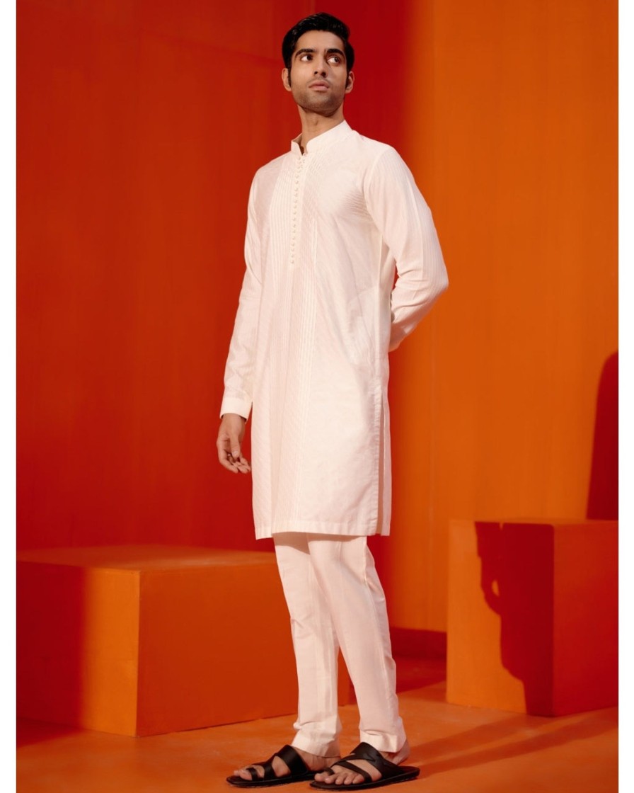 Mens Devnaagri Mens | Ivory Pin Tucks Detailed Kurta Set