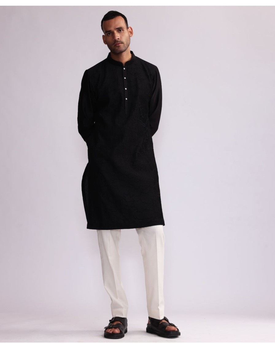 Mens Country Made | Black Contour Line Pin Tucks Embroidered Kurta Set