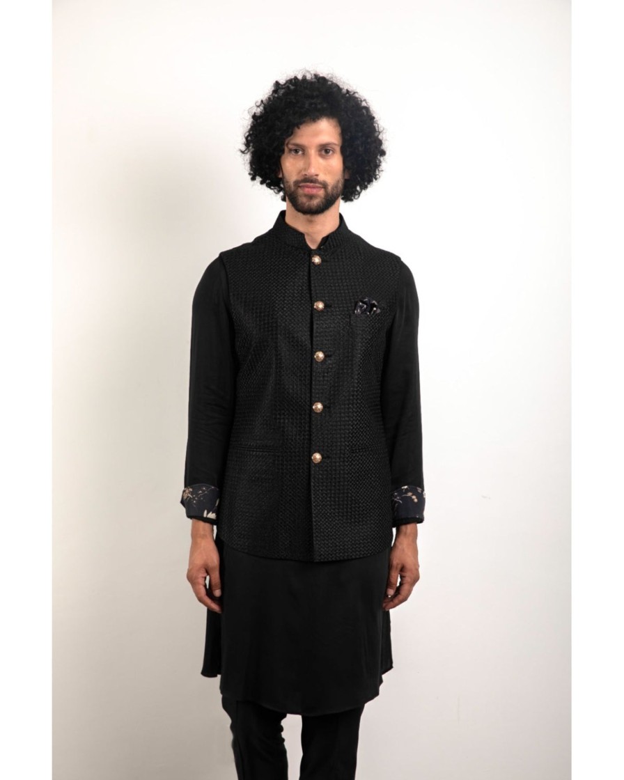 Mens Arjan Dugal | Black Handwoven Bandi Set