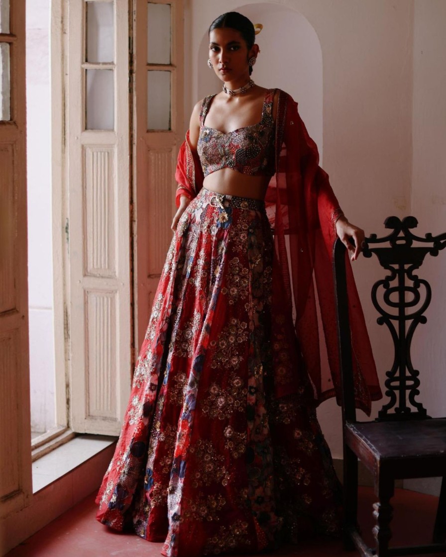 Bridal Geethika Kanumilli | Print And Floral Bunches Alternate Panels Lehenga Set