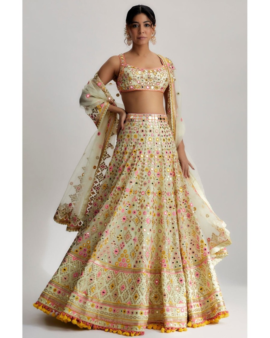 Bridal Gopi Vaid | Shaira Lehenga Set