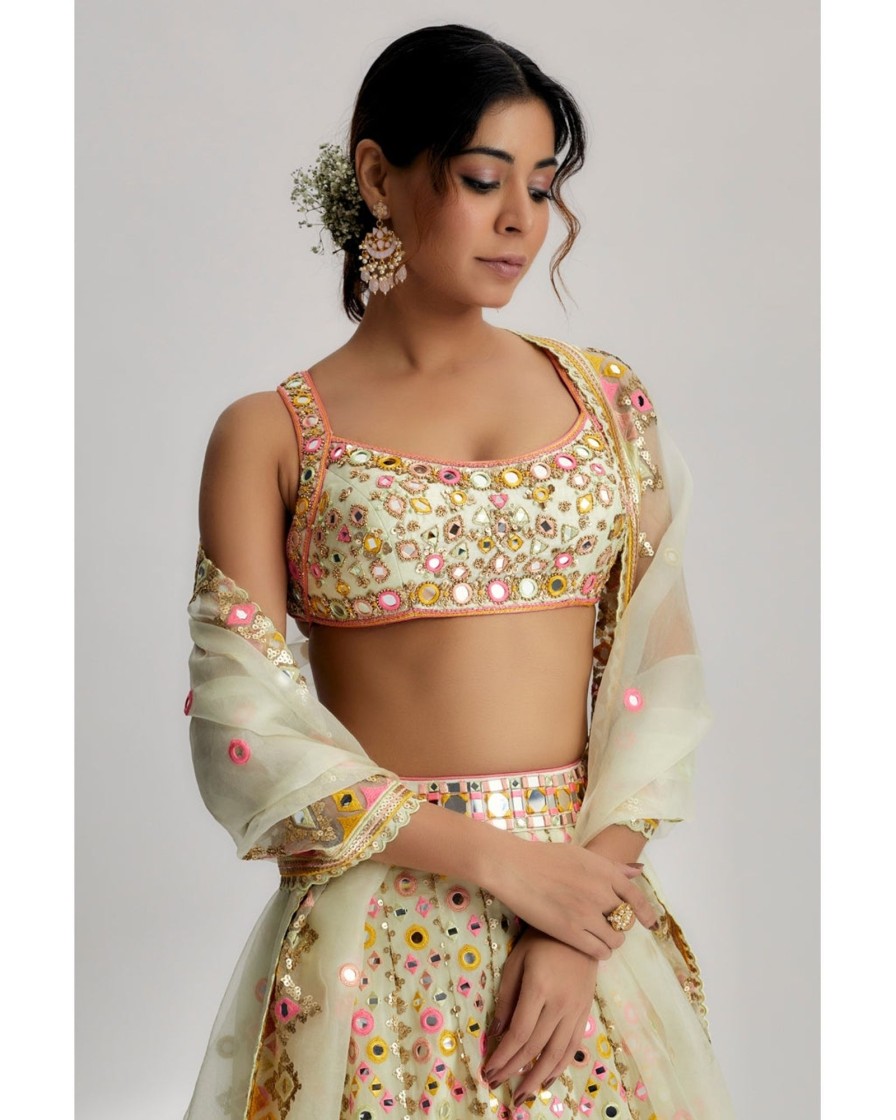 Bridal Gopi Vaid | Shaira Lehenga Set