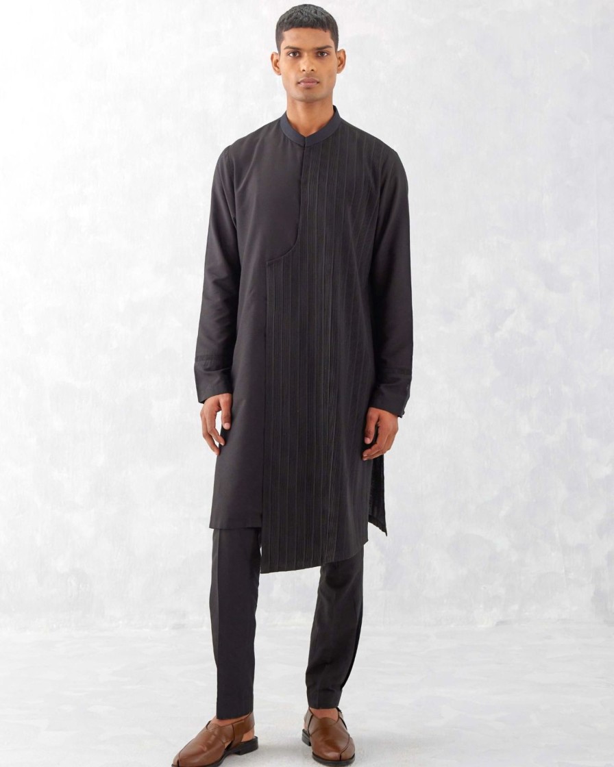 Mens Devnaagri Mens | Black Cotton Silk Blend Pin Tucks Kurta Set