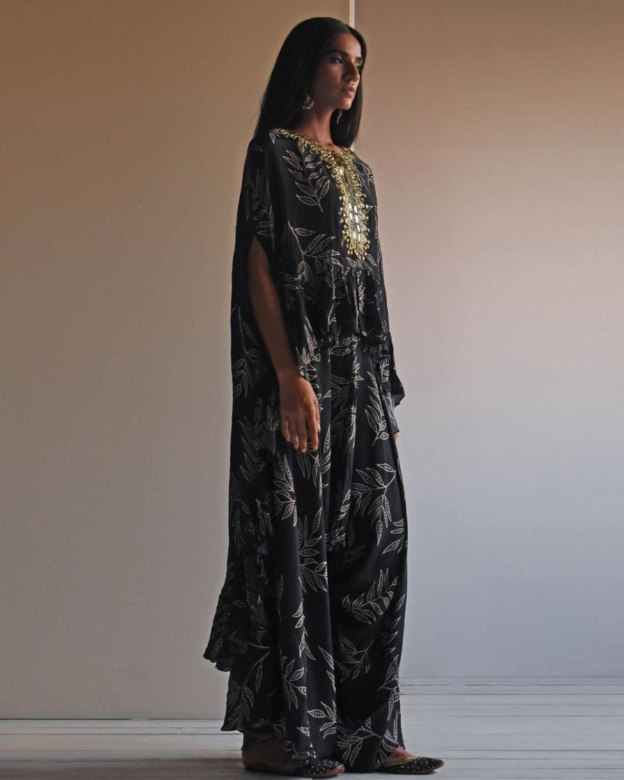 Womens Arpita Mehta | Black Leaf Print Cape Set